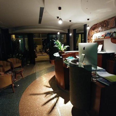 Hotel La Perla Roseto Degli Abruzzi Buitenkant foto